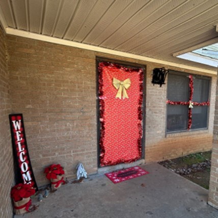 A winning porch and door in the 2024 door contest.